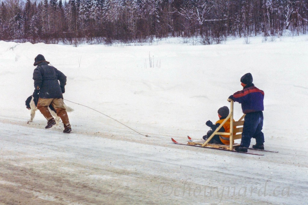 Un moment inoubliable d’une activité hivernale de plus en plus pratiquée. Photo prise en 1999 dans les environs de Mont-Laurier dans les Hautes-Laurentides au Québec